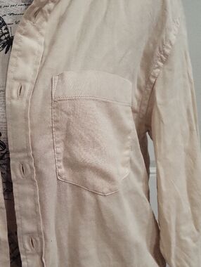 Banana Republic Off-White Slim Fit Untucked Shirt